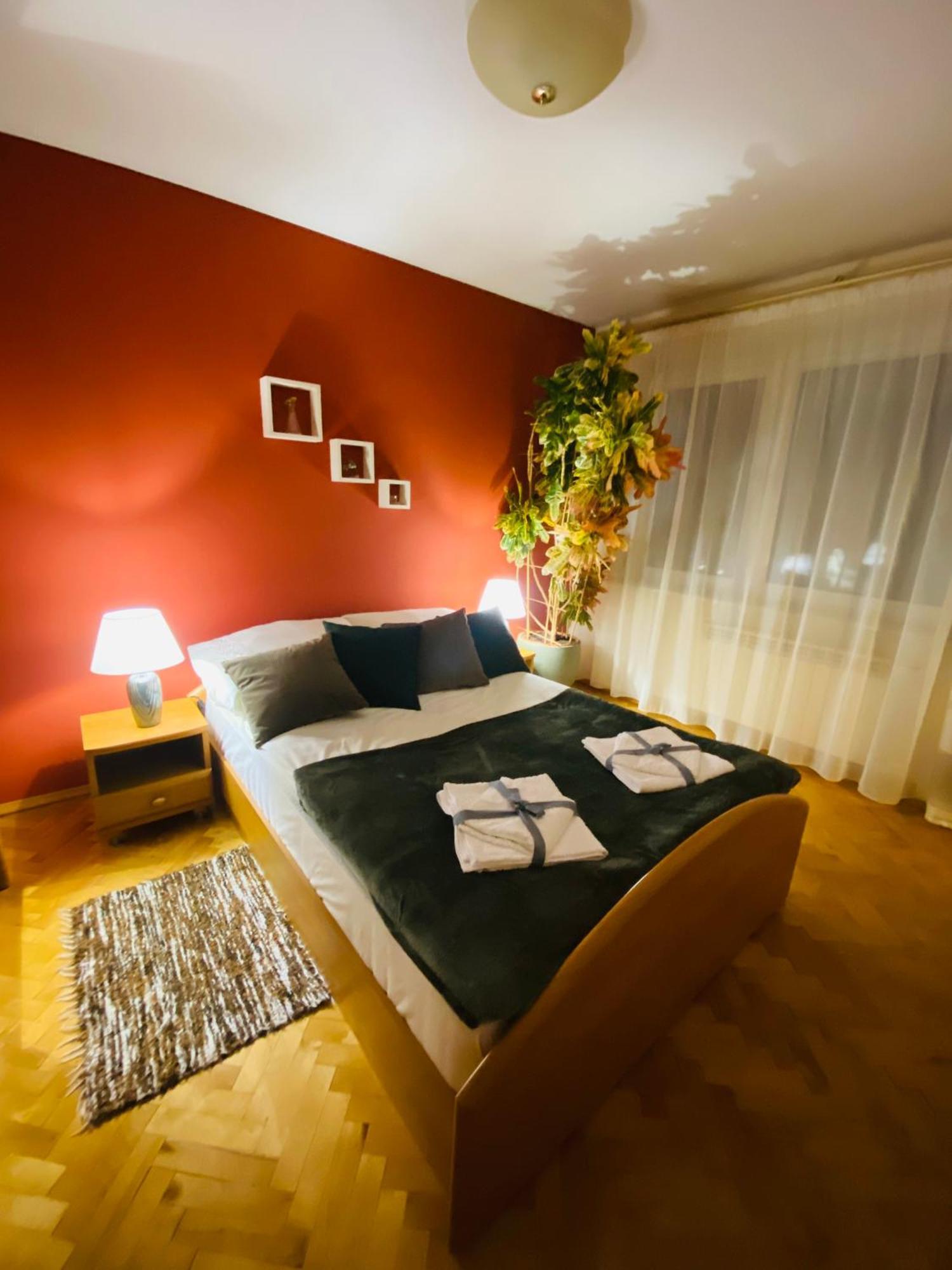 Villa Przytulny Dom Pod Jabloniami Przy Targach Kielce Exterior foto